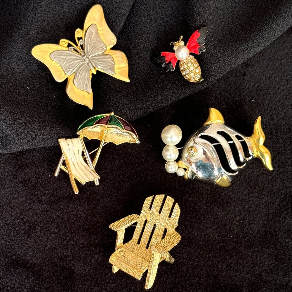 5 Pins for a Day at the Beach Lounge Chair Butterfly Bumblebee Umbrella Fish